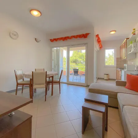 Apartment Valtrazza *