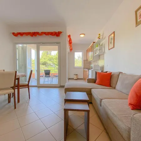 Apartment Valtrazza