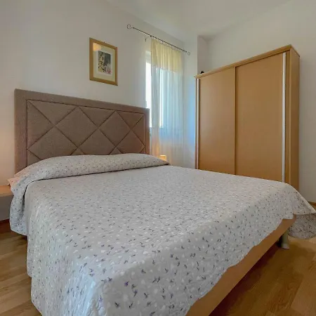 Valtrazza Apartment *